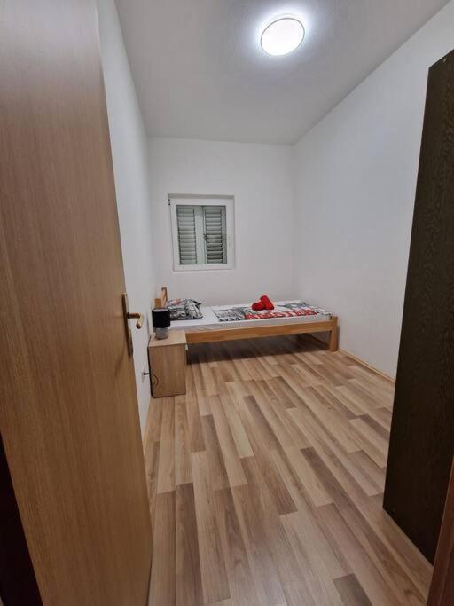 Obiteljski Stan Kastel Luksic Lägenhet Kaštela Exteriör bild